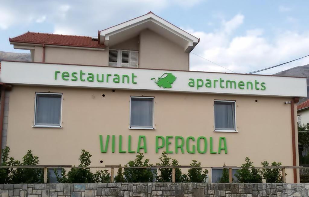 Villa Pergola Требинье Экстерьер фото